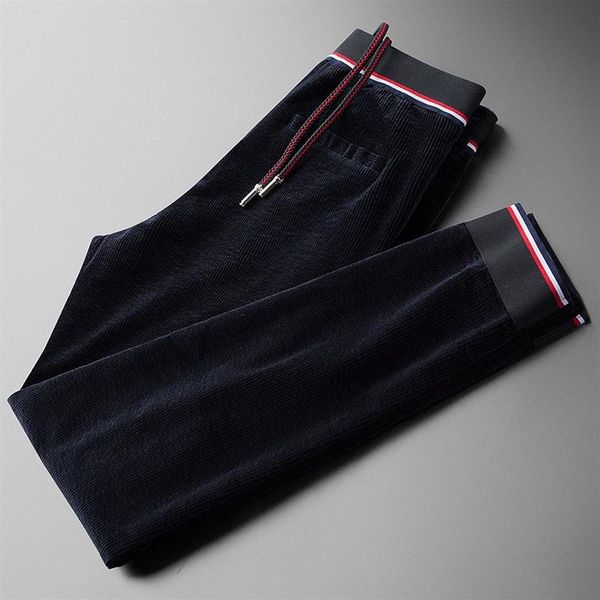 Nuovi pantaloni da uomo spessi in velluto a coste di lusso elastico in vita Sport casual pantaloni da uomo grigio scuro pantaloni da uomo slim fit autunno e inverno2233