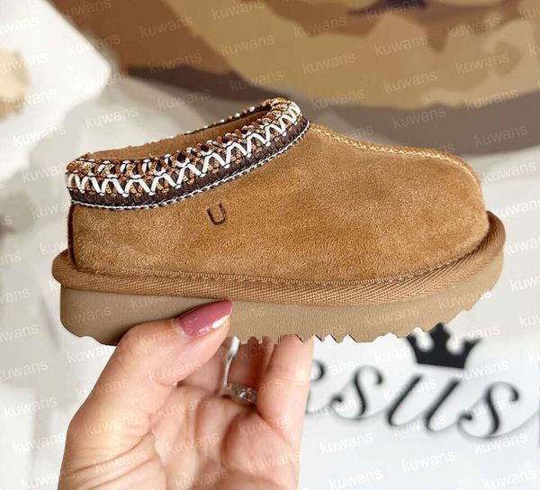 Stivali uggskid mini boot Pantofole Tasman per bambini Tazz Baby Shoes Ciabatte in pelliccia di castagno Pelle di pecora Shearling Classic Ultra Mini Boot Sabot invernali Slip-on in pelle scamosciata Lana