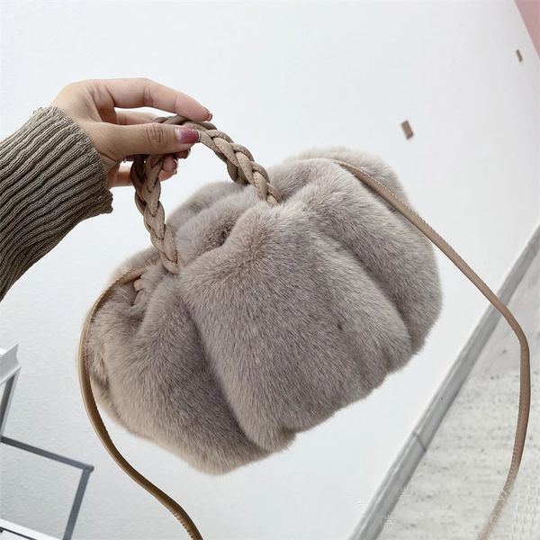 Evening Bags Drawstring Pumpkin Bag Autumn Winter Plush Bag Crossbody Faux Fur Bag Female Furry Bucket Commute Daily Shoulder Messenger Bag 231026