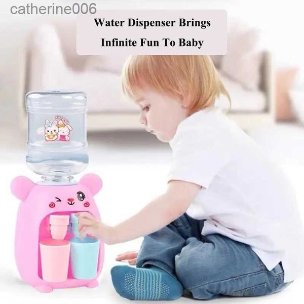 Cucine Gioca Cibo Per bambini Mini distributore d'acqua Giocattolo carino rosa Succo di latte Fontana con acqua potabile Simulazione Doppio distributore d'acqua Giocattolo da cucinaL231026