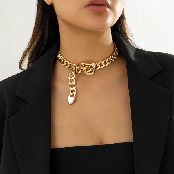 Anhänger Halsketten Hip-Hop Einfaches Design Gürtelschnalle Kette Schlüsselbein Halskette Für Frauen Retro Kalten Stil Personalisierte Vergoldet Schmuck