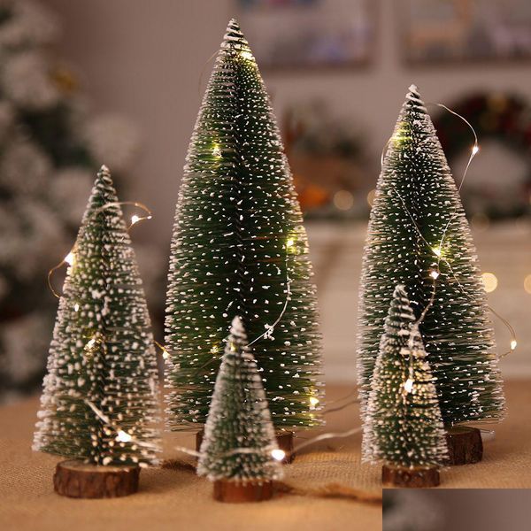 Decorações de Natal Decoração Árvore de Natal Pequeno Cedro Pine para Home Room Decor Halloween Party Ano Navidad Ornaments Acessórios Dro Dhjcu