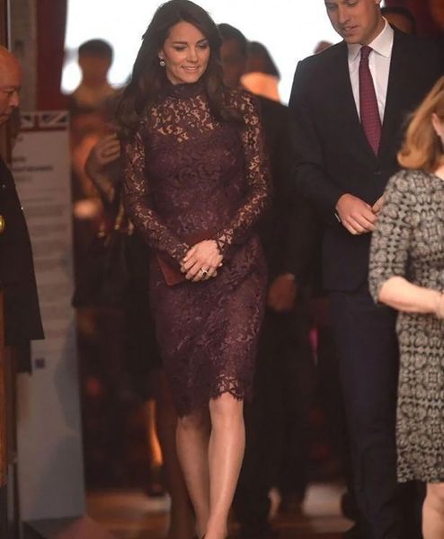 Vestidos de mãe preto plus size mãe da noiva personalizado zíper novo formal renda reta na altura do joelho alta pescoço manga longa