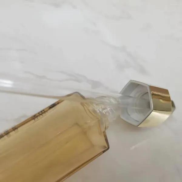 Bottiglie di stoccaggio YUXI Grande marca Stessa bottiglia da 50 ml Materiale di imballaggio per la cura della pelle Vetro contagocce diviso