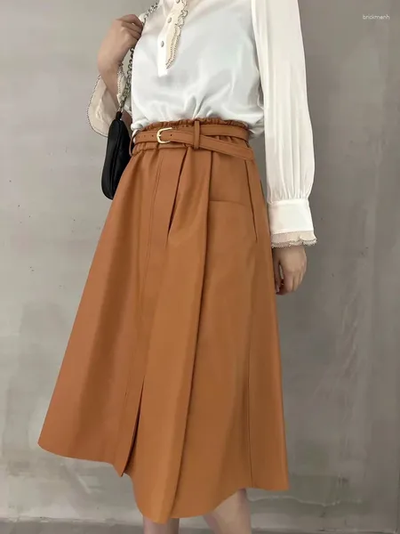 Gonne di lusso in pelle di moda italiana per le donne Spettacoli vintage Sottile abito lungo a pieghe marrone arancione con cintura Mujer Faldas Largas