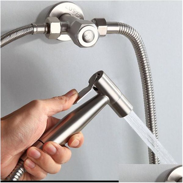 Rubinetti per bidet Interruttore a doppia funzione Rubinetto per WC Bagno Bidet Kit spruzzatore Set Pressurizzare Pistola a spruzzo Pistola a spruzzo Gancio per serbatoio Montaggio a parete Dhyks