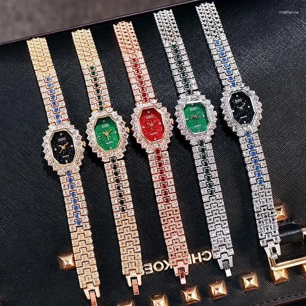 Relógios de pulso Criatividade Praça Dial Senhoras Vestido Relógios Luxo Full Diamond Band Mulheres Relógio Pulseira Relógio de Pulso Presentes