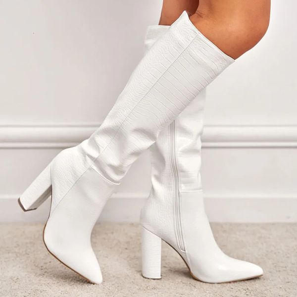 Botas moda branco em relevo mulheres joelho alto sexy apontou toe saltos quadrados bota longa pu sapatos de couro botas mujer 2023 231025