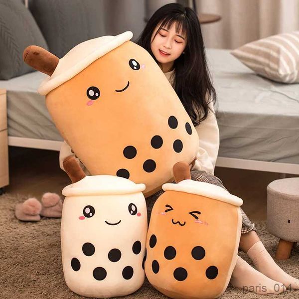 Animali di peluche ripieni 23 cm Vita reale Bubble Tea Cup Peluche Alimenti farciti Bambola morbida Tazza di tè al latte Cuscino Giocattoli per bambini Regalo di compleanno R231026