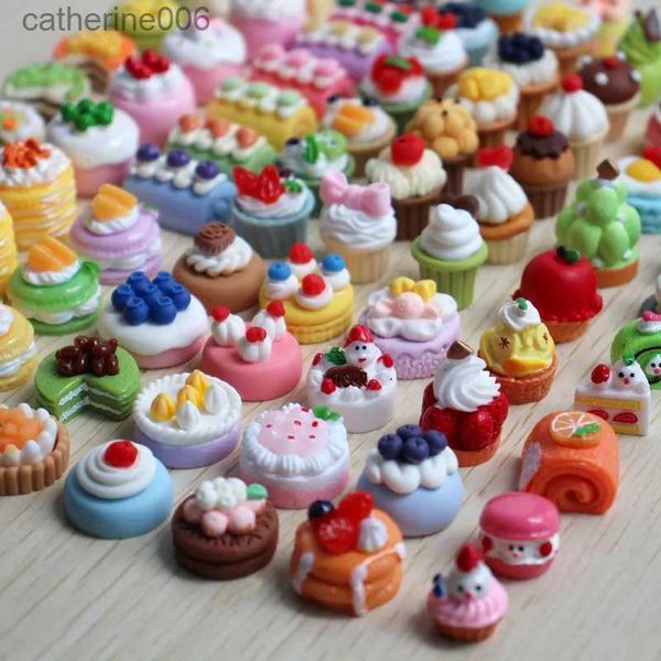 Kitchens Play Food 1/6 Scale Assorted Miniature Dollhouse Cake Mini Food for Doll Pretend Play Kitchen Toy AccessoriesL231026