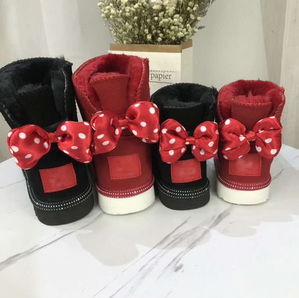 Stivali per bambini Bambino Australia Scarponi da neve Designer Scarpe per bambini Inverno Classico Ultra Nero Bottone rosso Neonati maschi Stivaletti alla caviglia Bambino Pelliccia scamosciata 7dhg