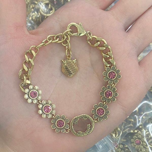 Estilo de moda pulseiras mulheres pulseira pulseira manguito corrente designer carta jóias 18k banhado a ouro aço inoxidável amantes do casamento presente pulseira GB-087