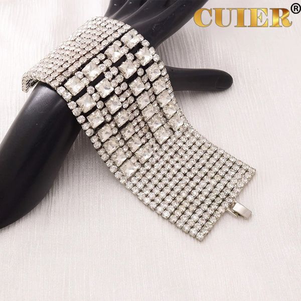 Armreif CUIER 5,7 cm Breite Armreif für Frauen Quadratisches Glas Drag Queen Armband Schmuck Taille Voller Strass Kristall Übergroßes Zubehör 231027