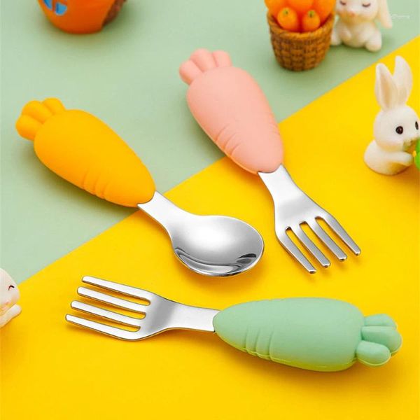 Gabeln 1 PCS Baby Fütterung Utensilien Cartoon Gabel Löffel Kind Besteck Set Anti-fallen Silikon Küche Gadgets Kuchen Gemüse teelöffel