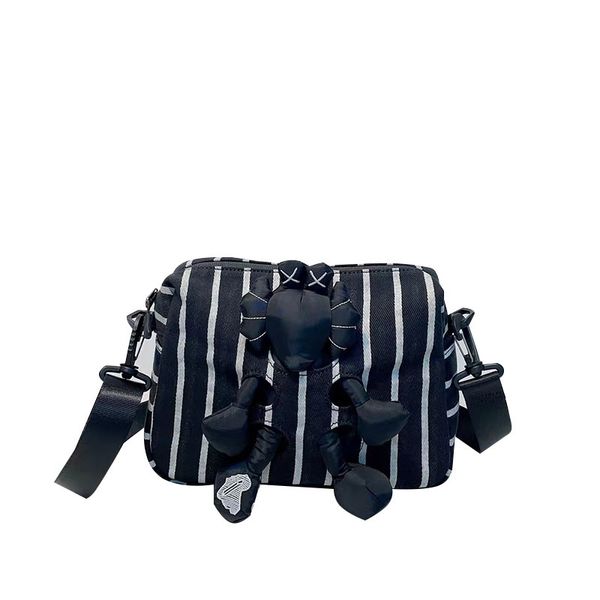 Женская парусиновая сумка-мессенджер в черно-белую полоску, модная крутая кукольная сумка, повседневная сумка через плечо для женщин