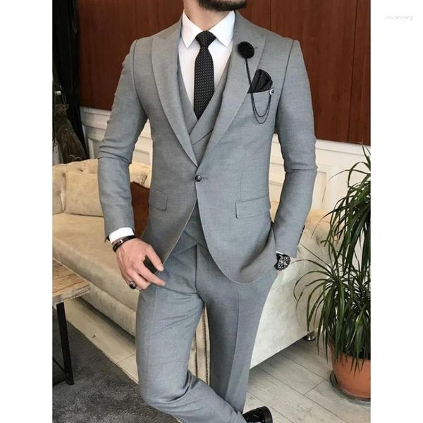 Abiti da uomo Classico Grigio Ultimo design Giacca Pantalone Gilet Slim Fit 3 pezzi Smoking da sposa Prom Set blazer da sposo su misura