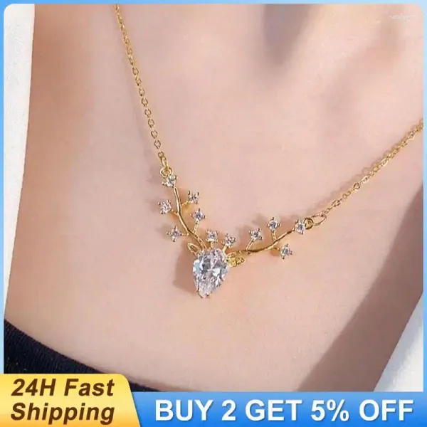 Ketten Mode Kleine Elch Halskette Schmuck Frauen High-End-Temperament Wilde Sterne Strass Schlüsselbein Kette Anhänger Geburtstagsgeschenk