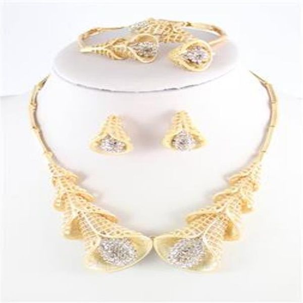 Set di gioielli da sposa africani Dubai Moda placcato oro 18 carati Morning Glory Collana di cristallo Bracciale Anello Orecchini Set257t