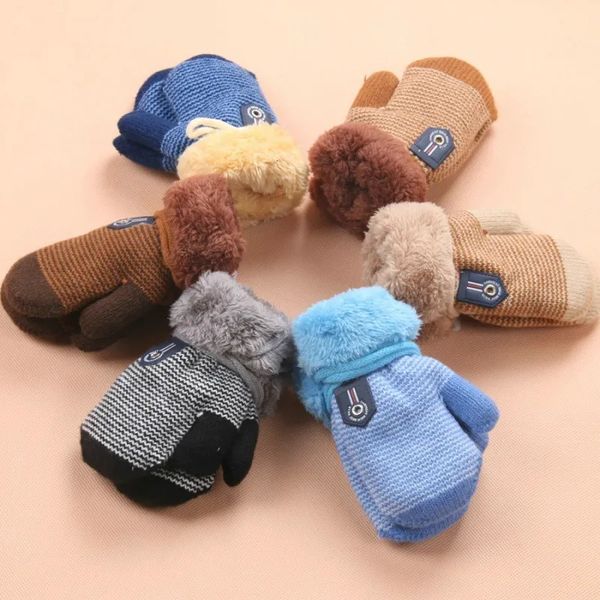 Luvas de dedo infantil 0-3 anos bebê meninos meninas luvas de malha de inverno corda quente luvas de dedo completo para crianças crianças acessórios KF960 231027