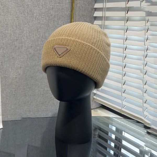 Designer Herren Mütze Winter gestrickt Kaschmir Mode Paris Baseballmütze Buchstaben Mütze Hip-Hop hochwertige elastische Kraft klassischer Stil Winter warm Paar Hut