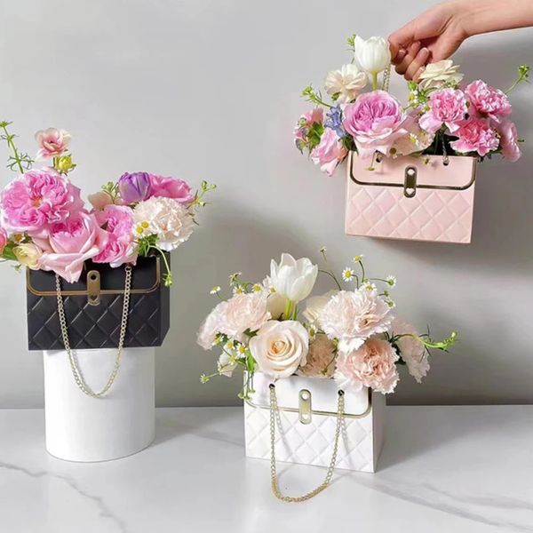 Hediye sargısı taşınabilir çiçek kutusu katlanabilir kağıt kullanışlı hediye çantası kraft el çantası düğün gül partisi hediye kutusu, şeker kek için doğum günü 231027