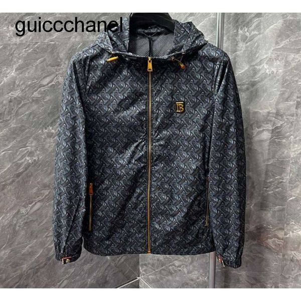 2023ss giacche a vento con cappuccio da esterno giacche nere lunghe di marca di moda manica con cerniera uomo donna designer primavera cestino mens cappotti Giacca