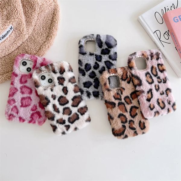 Casos de telefone celular moda leopardo tigre padrão peludo menina caso para iphone 15 pro max 14 13 12 11 xs xr x 8 7 plus macio quente fofo capa 231026