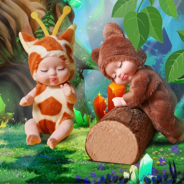 Bebekler 1pc 12cm Moda Simülasyonu Yeniden Doğuş Bebek Sevimli Uyku Karikatür Hayvan Serisi Prenses Kızlar Değiştirme Giyim Oyuncak Hediyesi 231026