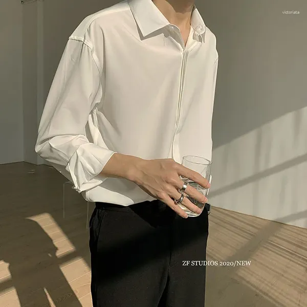 Männer Casual Hemden Eis Seide Sexy Herren Top Qualität Drapieren Einfarbig Lose Harajuku Weiß Langarm Hemd Für Männer japanische Streetwear