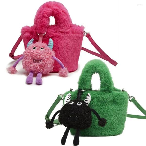 Borse da sera Borsa a tracolla da donna in morbida peluche Borsa a tracolla alla moda con simpatico ciondolo a forma di bambola Autunno Inverno