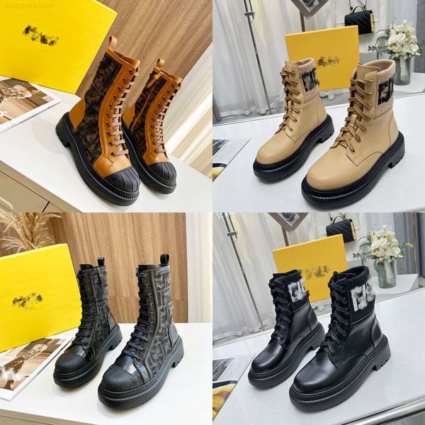 2024 Itália Mulheres Designer Botas Cowboy Domino F Ankle Boot Combat Knight Booties Stretch High Heel Sneaker Inverno Mulheres Sapatos Lace Up Motocicleta Equitação Mulher Bottes