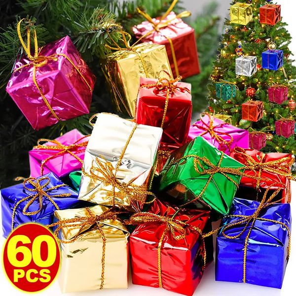 Decorazioni natalizie Mini Scatole regalo Ornamenti Scatola regalo in schiuma Albero di Natale Ciondolo appeso Multicolor Decorazione per feste di anno 231027