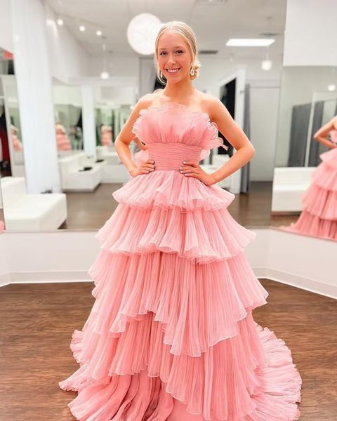 Trägerloses Rüschen-Abschlussballkleid für Damen, langes, abgestuftes Tüll-Ballkleid, Prinzessin Quinceanera-Kleid für das Sweet 16