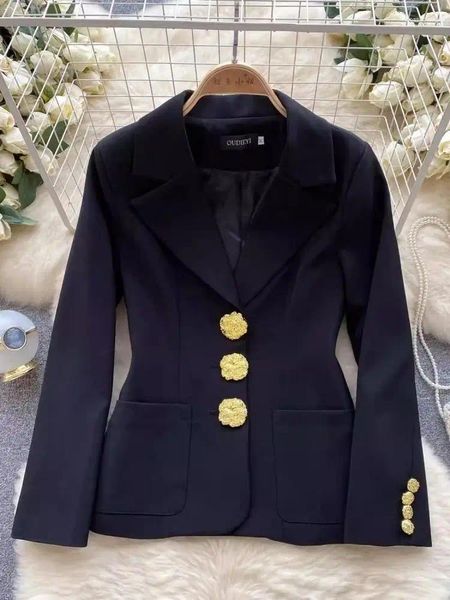 Abiti da donna HIGH STREET 2024 Moda classica barocca Giacca di design Cappotto Colletto dentellato Bottoni in metallo Giacca monopetto nera