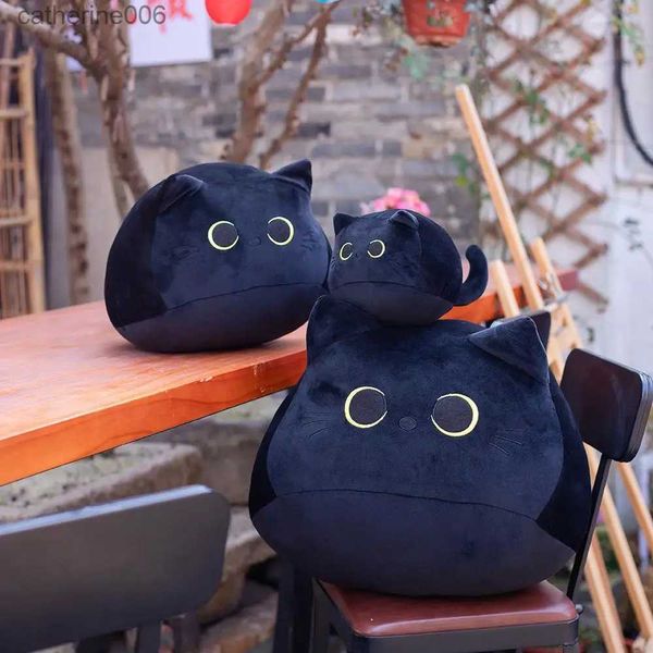 Animais de pelúcia de pelúcia 25 cm Kawaii gato preto brinquedo de pelúcia macio travesseiro de animal de pelúcia gato preto boneca brinquedos de bebê plushie presente de Natal para crianças meninas 231228