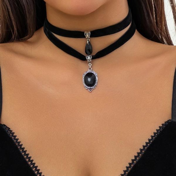 Choker Salircon Gothic Harajuku Doppelschichtiger koreanischer Samt Retro Sexy Schwarzer Acryl-Anhänger Schlüsselbein-Halskette Cosplay-Schmuck