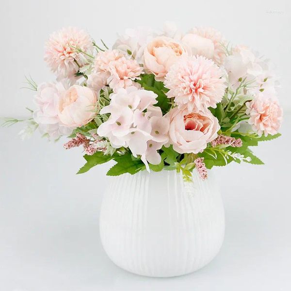 Fiori decorativi Bellissimo bouquet di rose di ortensie artificiale per la decorazione domestica di nozze Fiore finto di peonia autunnale di alta qualità