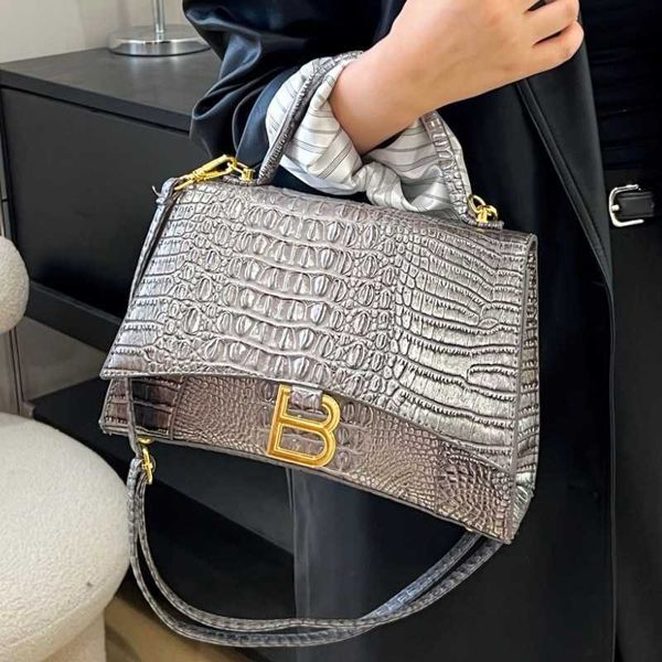 Магазин сумок, дизайнерская женская новинка 2023 года, универсальная сумка, легкая, люксовый бренд, для отдыха, персонализированная сумка через плечо на одно плечо, сумки