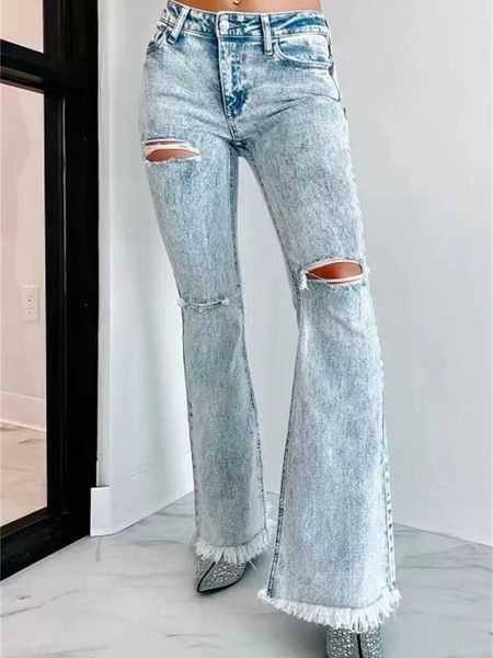 Jeans da donna 2023 Autunno Inverno Donna Lavato Foro Bordi grezzi Denim Svasato Pantaloni Femminili Slim Do-old Luce Blu Pantaloni casual
