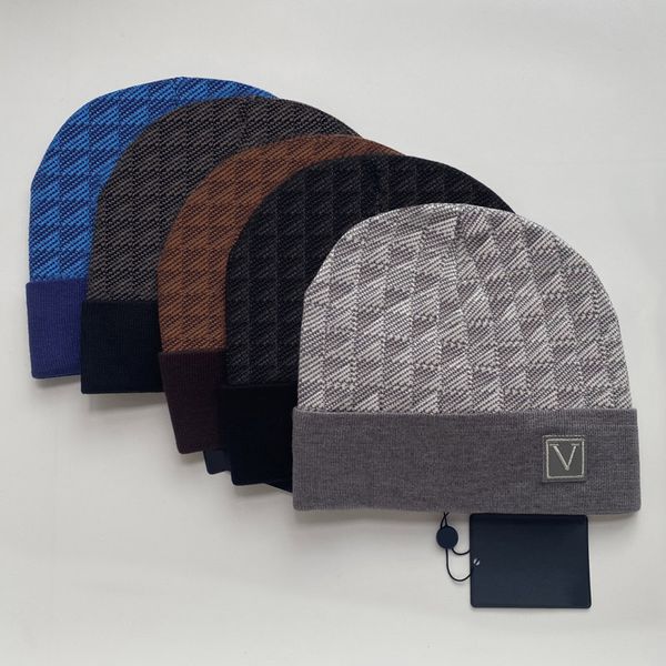 Cappelli lavorati a maglia di alta qualità per uomo Berretti firmati all'ingrosso Beanie Autunno/Inverno Maglia termica da lettera Cappello da sci Cofano di marca Berretti con teschio scozzese di alta qualità