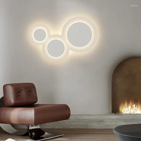 Lampada da parete Nordic Merdiven Coreano Arredamento della camera Set da pranzo Puleggia in legno antico Montaggio a LED Luce Applique Design murale