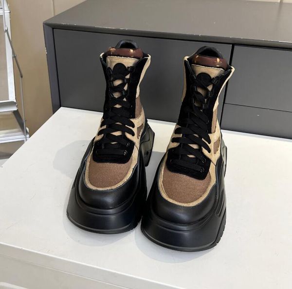 Nuovi stivali Caviglia tacco grosso e tacco largo suola in pelle stivale da equitazione alto Designer di lusso da donna di alta qualità Calzature di fabbrica di scarpe di moda Taglia 35-42