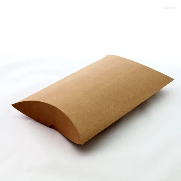 Sacchetti porta gioielli 1000 pz 9 7 2.5 cm Marrone Kraft Scatola di Carta Cuscino Corda Per Caramelle/cibo/matrimonio/gioielli Confezione Regalo Scatole di Visualizzazione