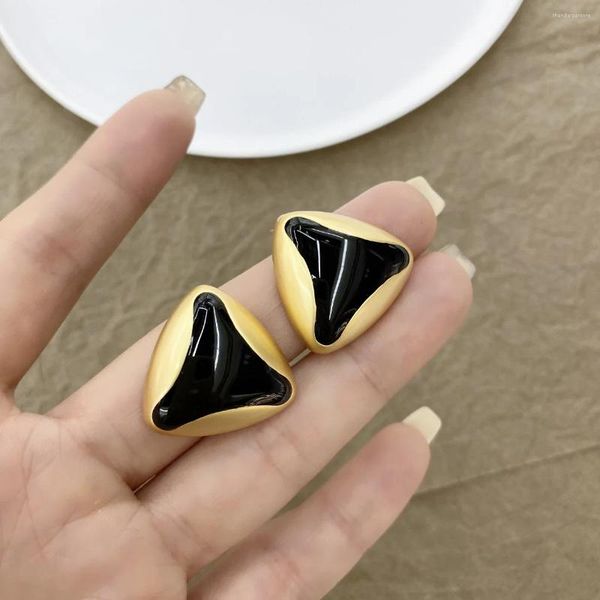 Orecchini a lobo Lifefontier Vintage forma di triangolo nero lucido per le donne Gioielli medievali geometrici per orecchini da festa 2023