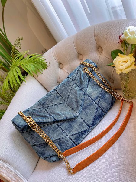 Bolsas de ombro de jeans 10a de designer Bolsas de corrente de travamento azul bolsa de alta qualidade mulher crossbody bolsa 2024 mulheres novas bolsas planas de carteira
