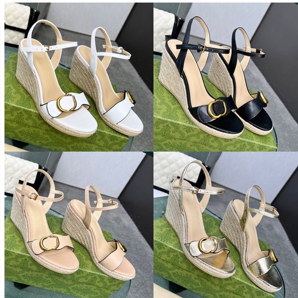 Couro de salto médio senhoras sandálias chinelos designer moda senhoras apartamentos tornozelo fivela de borracha sola mules verão praia sexy sapatos de casamento 34-41 com caixa