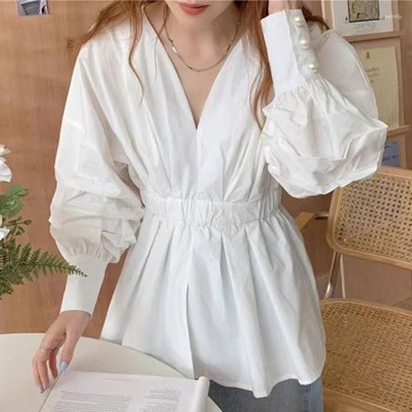 Женские блузки SuperAen, корейские шикарные осенние нишевые белые рубашки с v-образным вырезом и разрезом на талии, украшенные жемчугом, топы с длинными рукавами