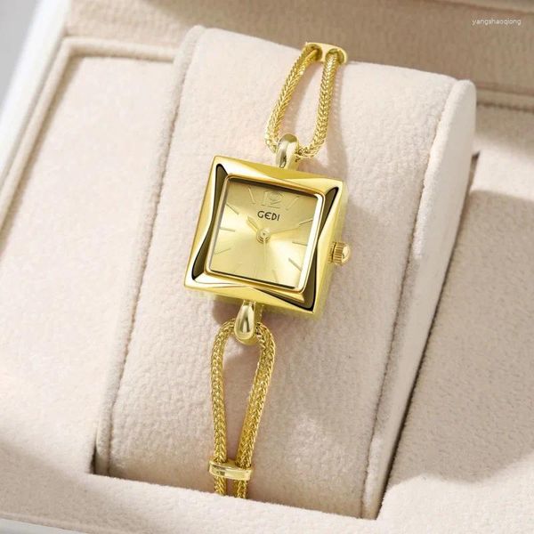 Наручные часы Премиум-женские часы, простой маленький квадратный браслет из сплава с диском, женские кварцевые роскошные аксессуары в античном стиле