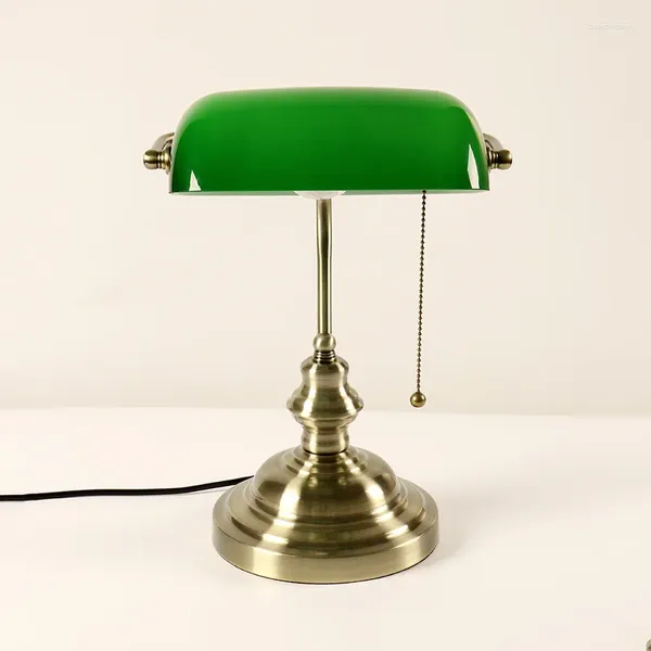 Lampade da tavolo Classico retrò Artista E27 Paralume in vetro verde Camera da letto Studio e lettura familiare Sala conferenze europea Ufficio