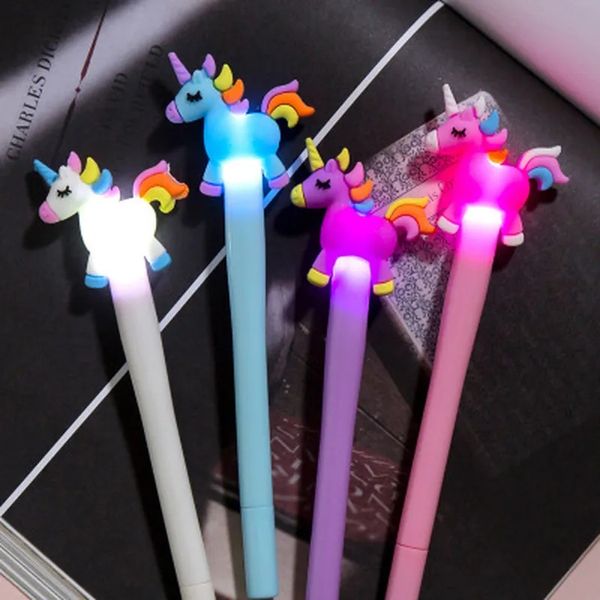 Großhandel 16 Stil Kreative Niedlichen Cartoon Einhorn Licht Stift LED Lichter Silica Kopf Gel Stift 0,5mm Büro Schule Liefert Schreibwaren student Geschenk